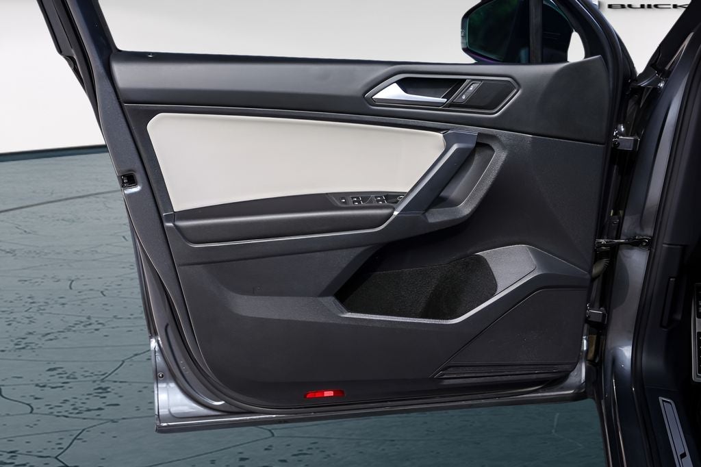 2020 Volkswagen Tiguan 2.0T SE R-Line Black