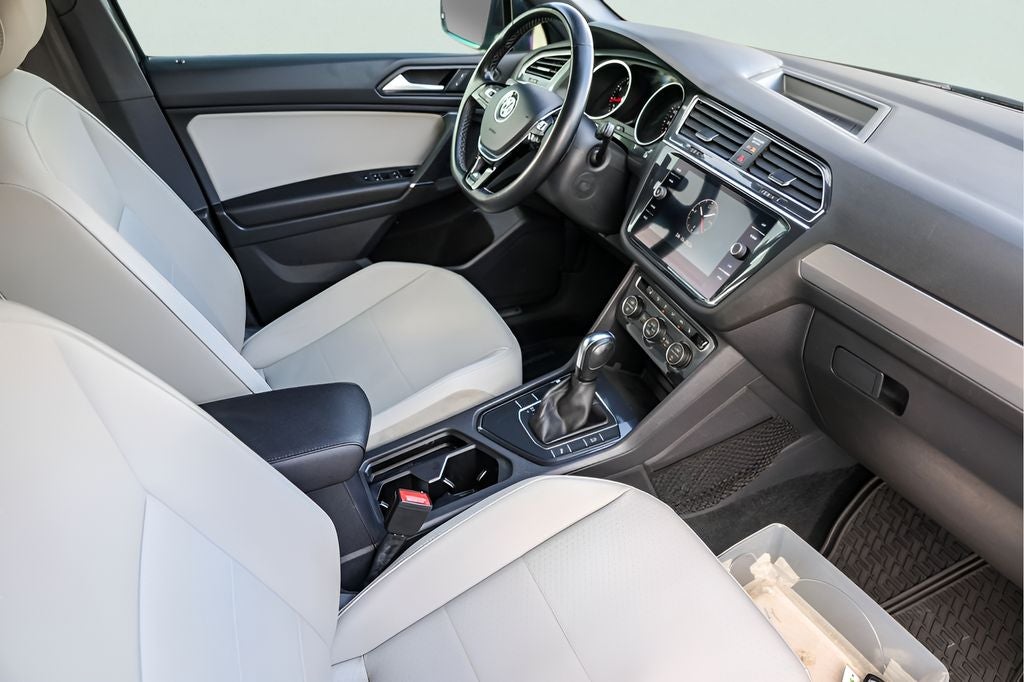 2020 Volkswagen Tiguan 2.0T SE R-Line Black