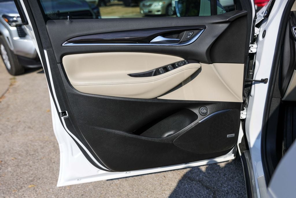 2020 Buick Enclave Essence