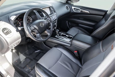 2019 Nissan Pathfinder SL