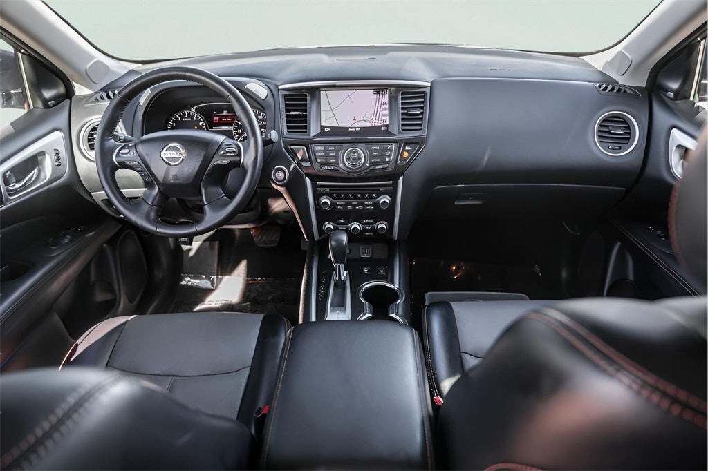 2019 Nissan Pathfinder SL