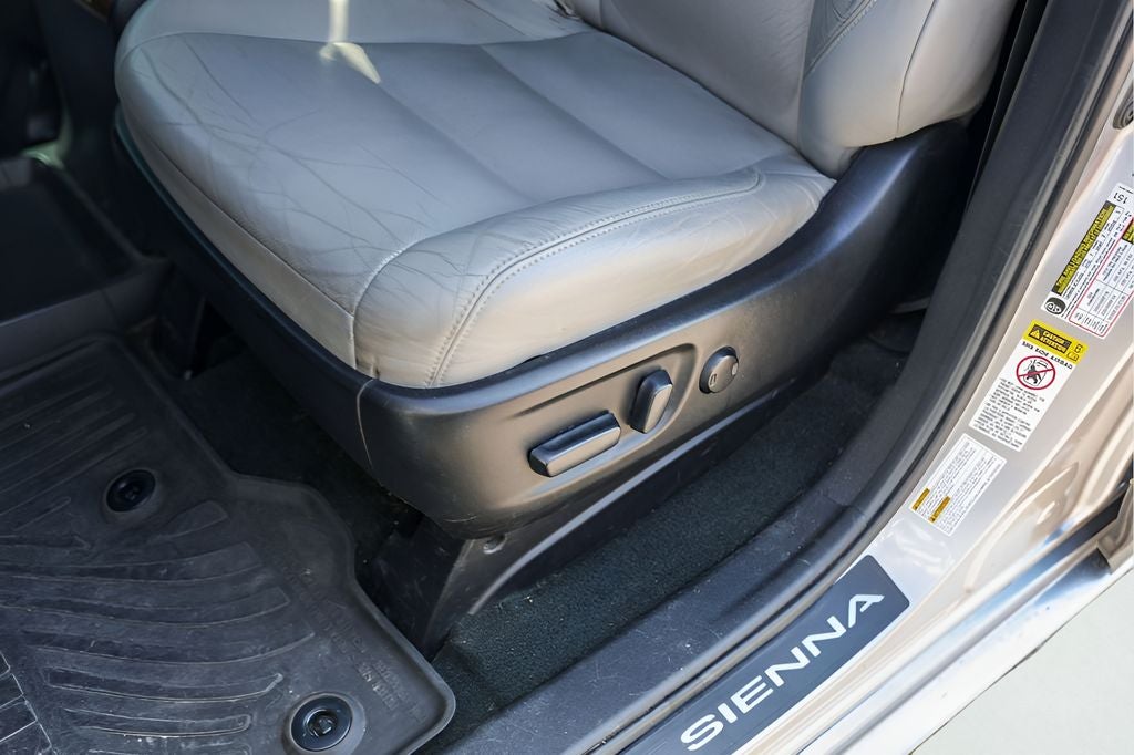 2017 Toyota Sienna Limited Premium 7 Passenger