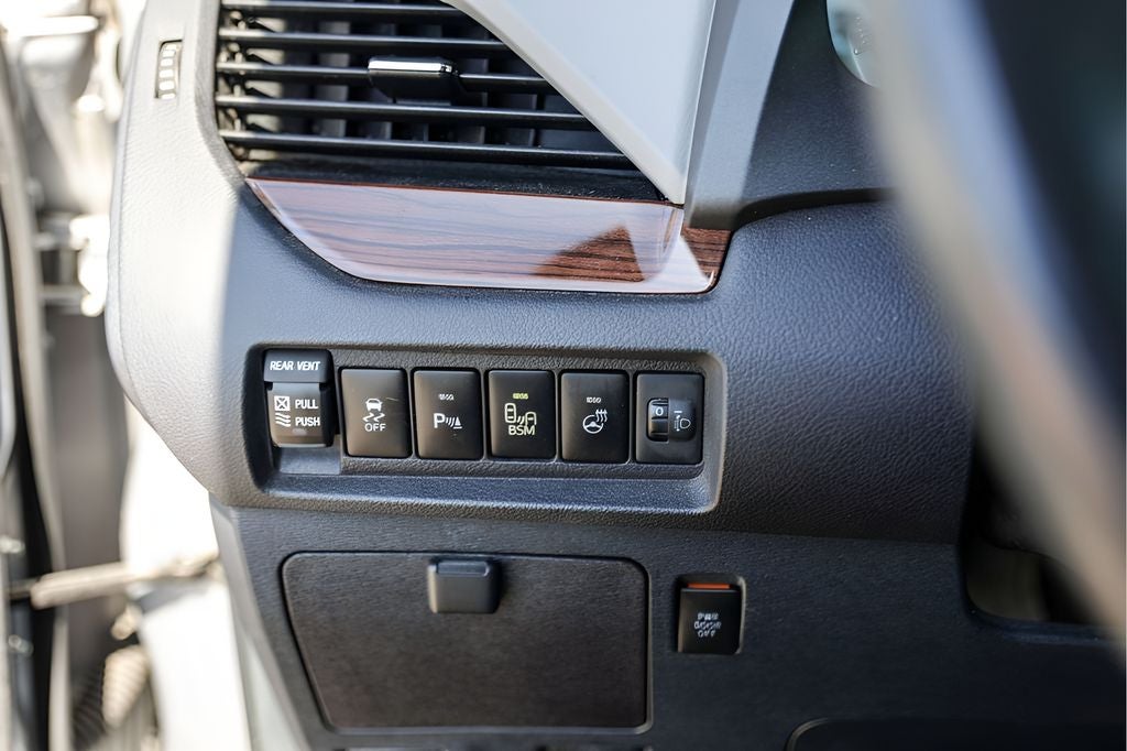 2017 Toyota Sienna Limited Premium 7 Passenger