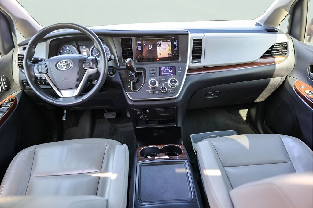 2017 Toyota Sienna Limited Premium 7 Passenger