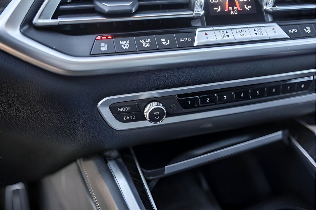 2023 BMW X6 xDrive40i