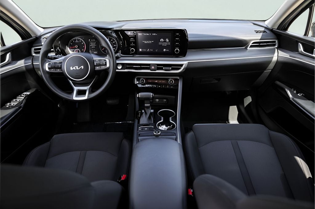 2023 Kia K5 LXS