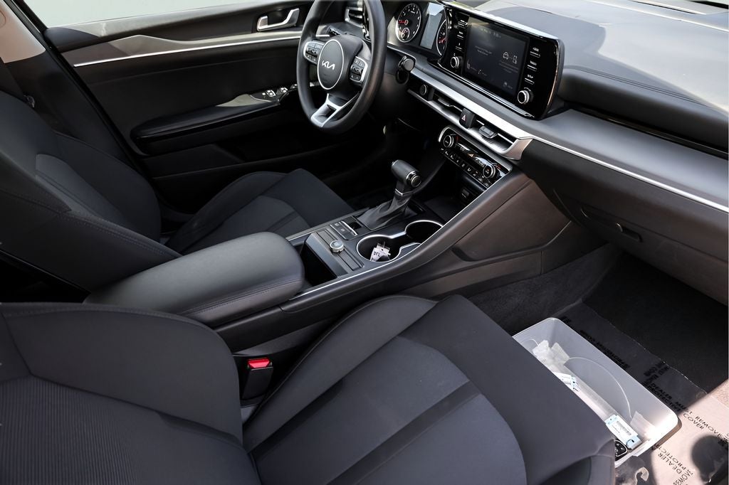 2023 Kia K5 LXS