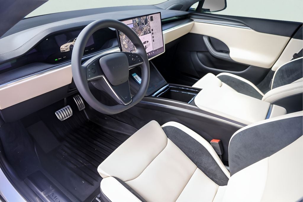 2025 Tesla Model S Plaid
