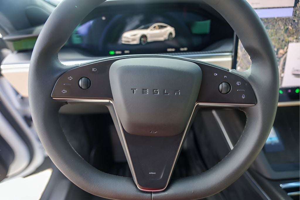 2025 Tesla Model S Plaid