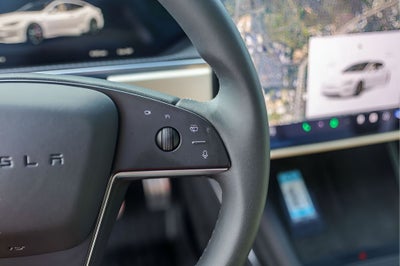 2025 Tesla Model S Plaid