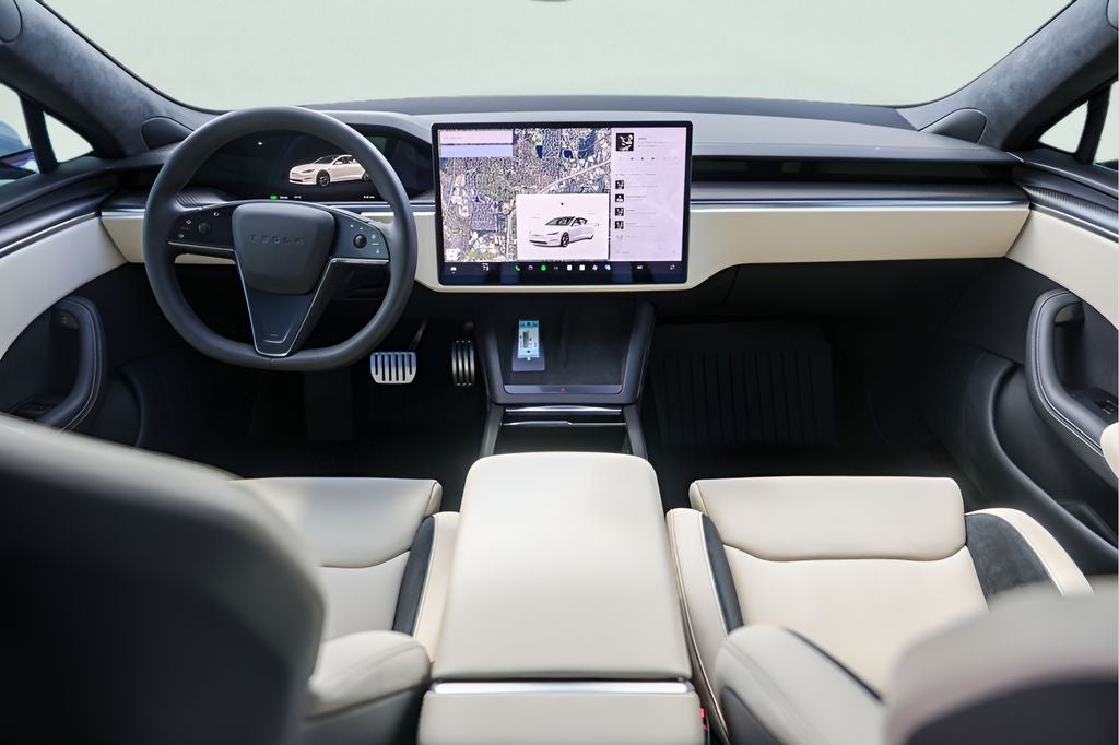 2025 Tesla Model S Plaid