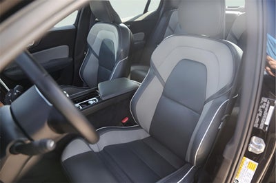 2022 Volvo S60 B5 R-Design