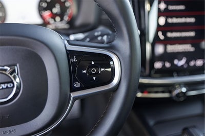 2022 Volvo S60 B5 R-Design