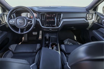 2022 Volvo S60 B5 R-Design