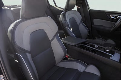 2022 Volvo S60 B5 R-Design