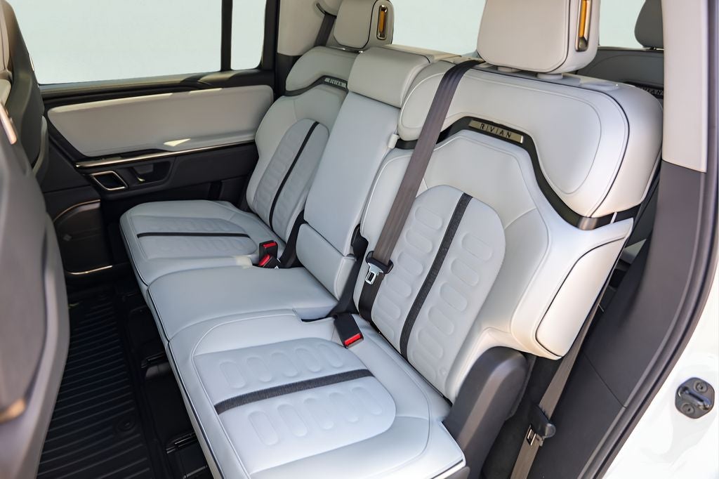 2024 Rivian R1S Adventure Quad Motor Large Pack