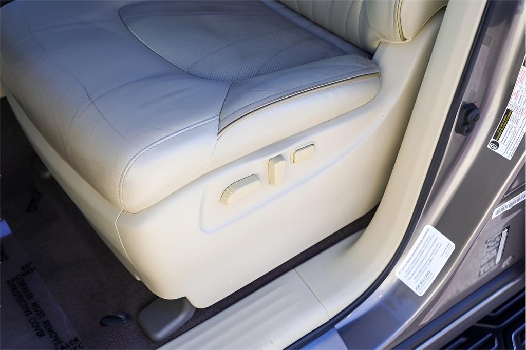 2017 INFINITI QX80 Base