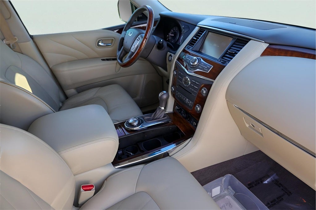 2017 INFINITI QX80 Base