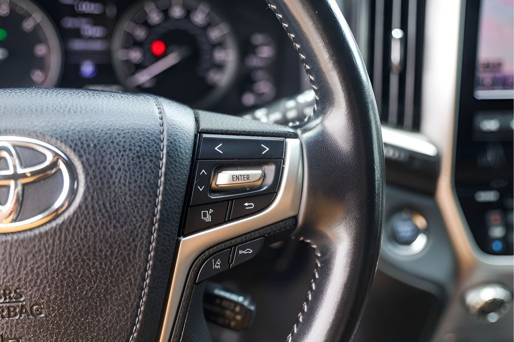 2021 Toyota Land Cruiser Base