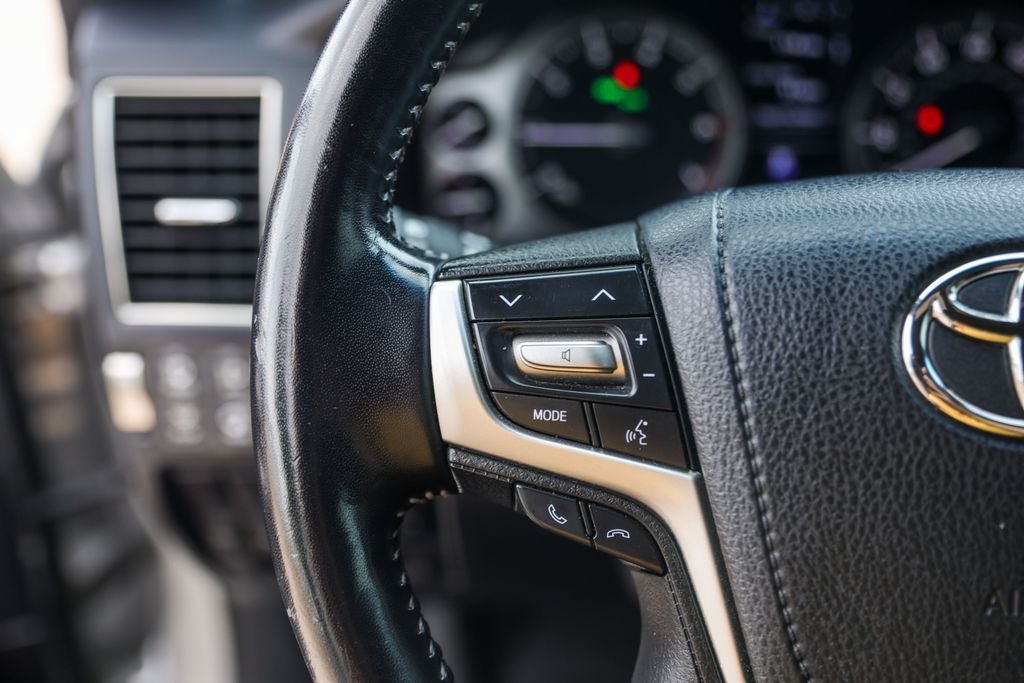 2021 Toyota Land Cruiser Base