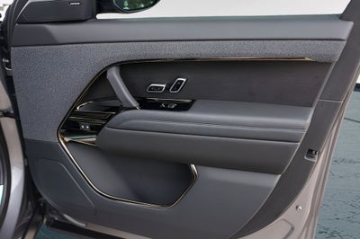 2025 Land Rover Range Rover Sport SE