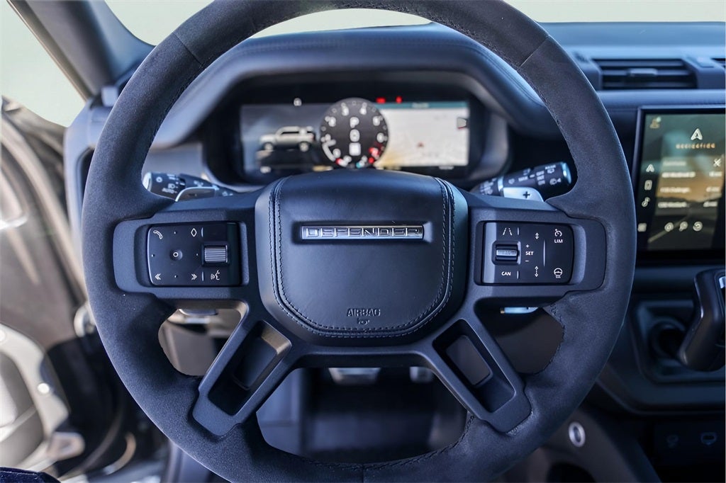 2023 Land Rover Defender 110 V8
