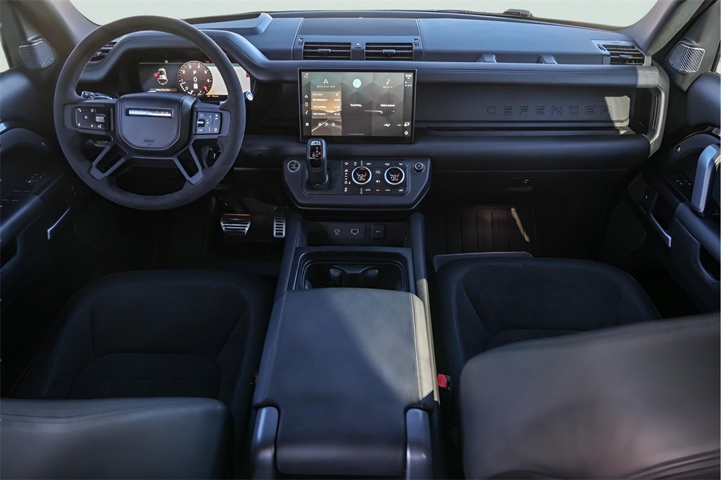 2023 Land Rover Defender 110 V8