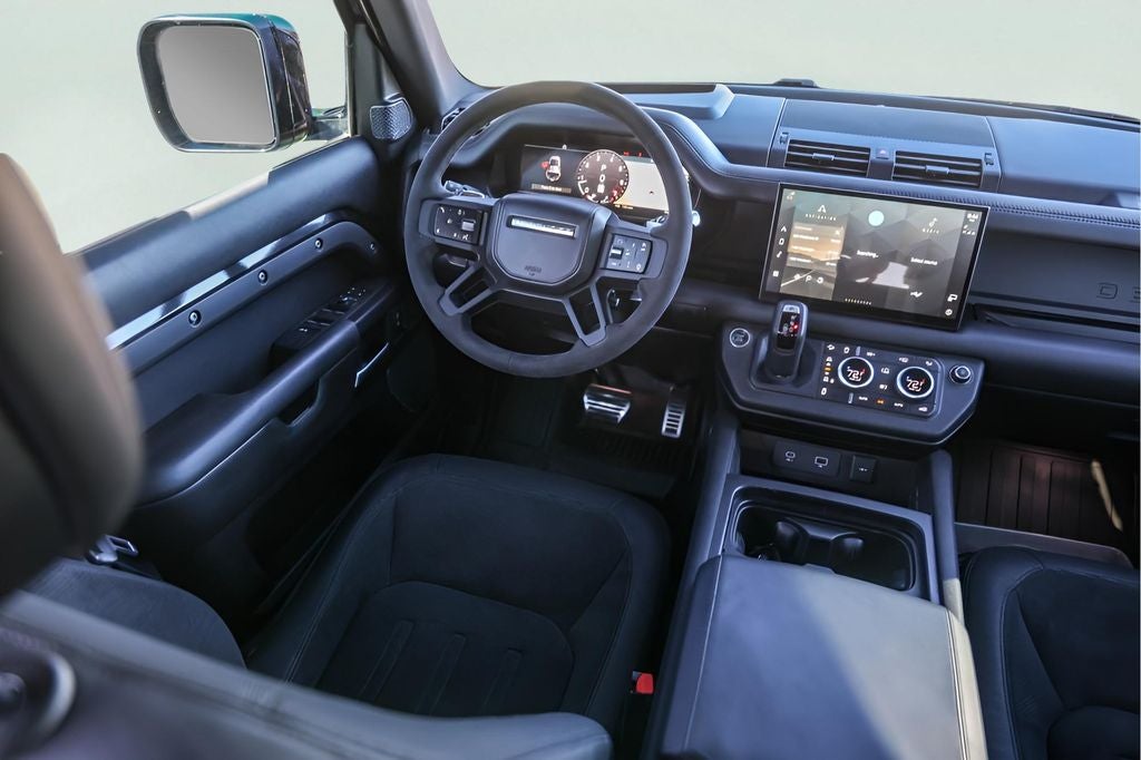 2023 Land Rover Defender 110 V8