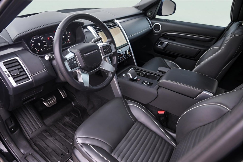 2024 Land Rover Discovery Metropolitan Edition