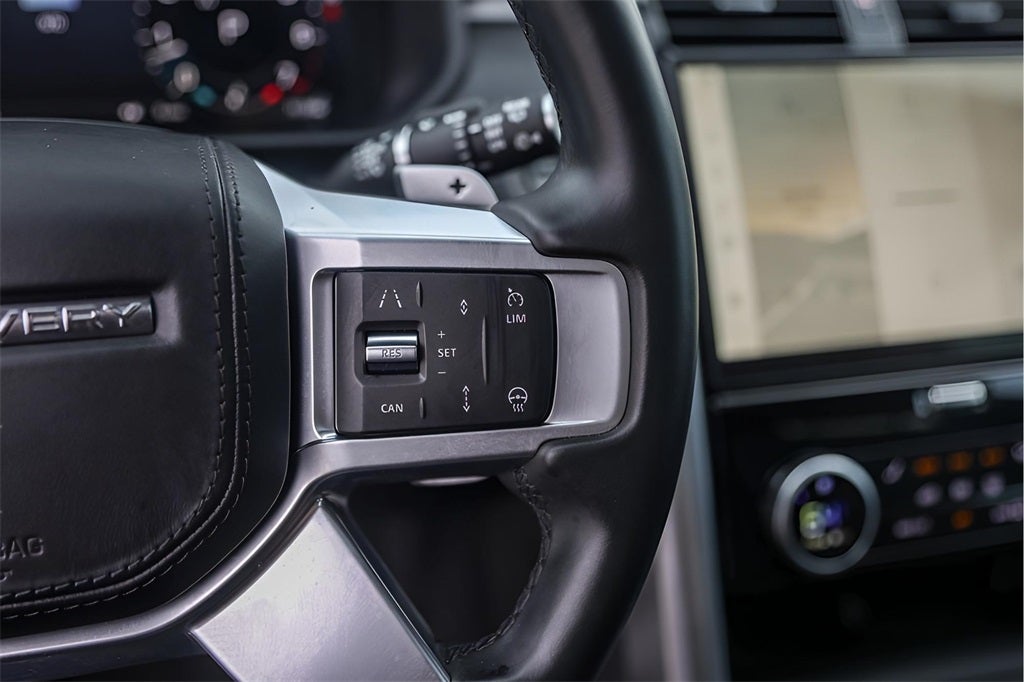 2024 Land Rover Discovery Metropolitan Edition