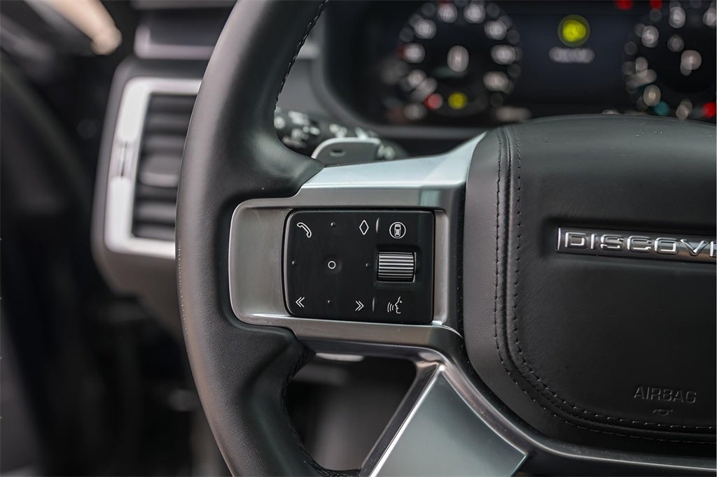 2024 Land Rover Discovery Metropolitan Edition