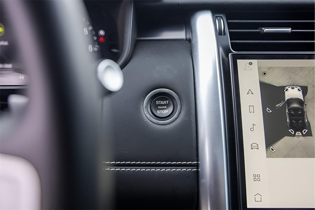 2024 Land Rover Discovery Metropolitan Edition