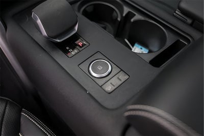 2024 Land Rover Discovery Metropolitan Edition