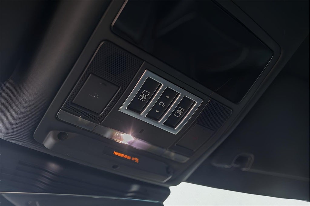 2024 Land Rover Discovery Metropolitan Edition