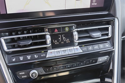 2025 BMW 8 Series 840i