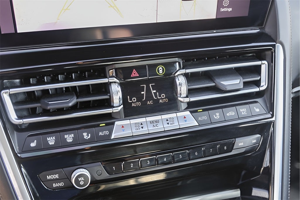 2025 BMW 8 Series 840i