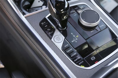 2025 BMW 8 Series 840i