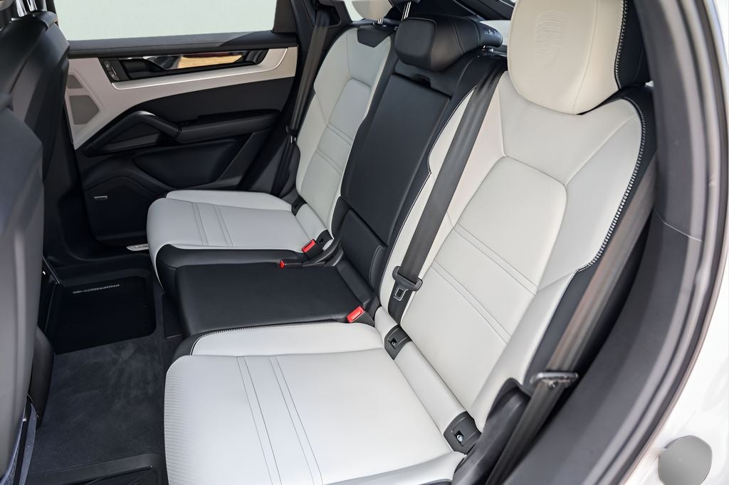 2025 Porsche Cayenne E-Hybrid Coupe Base