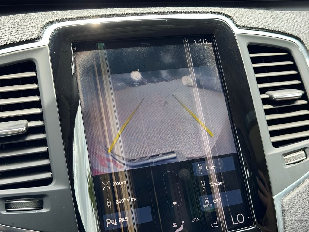 2020 Volvo XC90 T6 Momentum