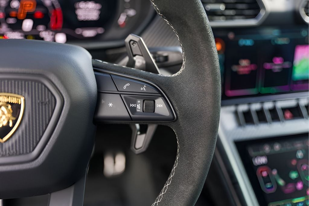 2024 Lamborghini Urus Performante