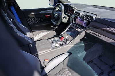 2024 Lamborghini Urus Performante