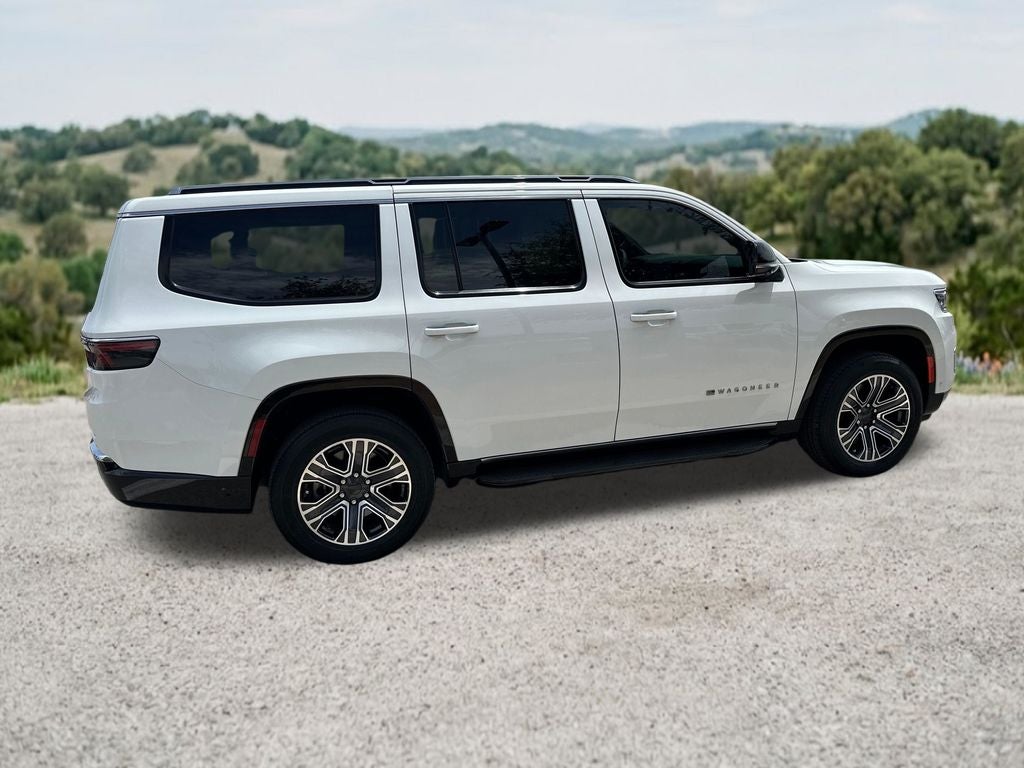 2023 Jeep Wagoneer Base