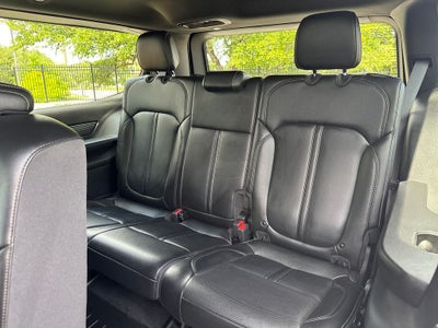 2023 Jeep Wagoneer Base