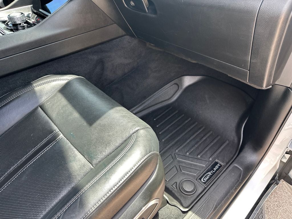 2023 Jeep Wagoneer Base