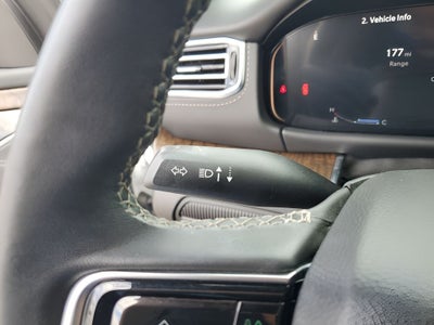 2023 Jeep Grand Wagoneer Base