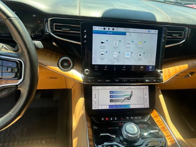 2022 Jeep Grand Wagoneer Series III