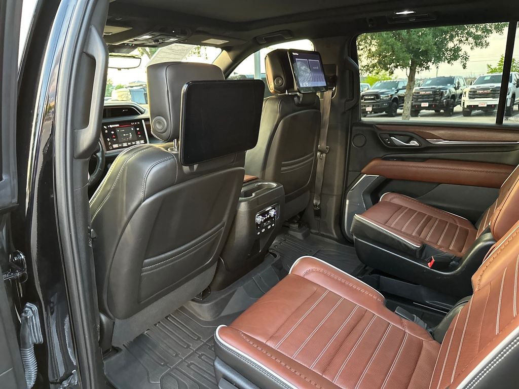 2023 GMC Yukon XL Denali Ultimate