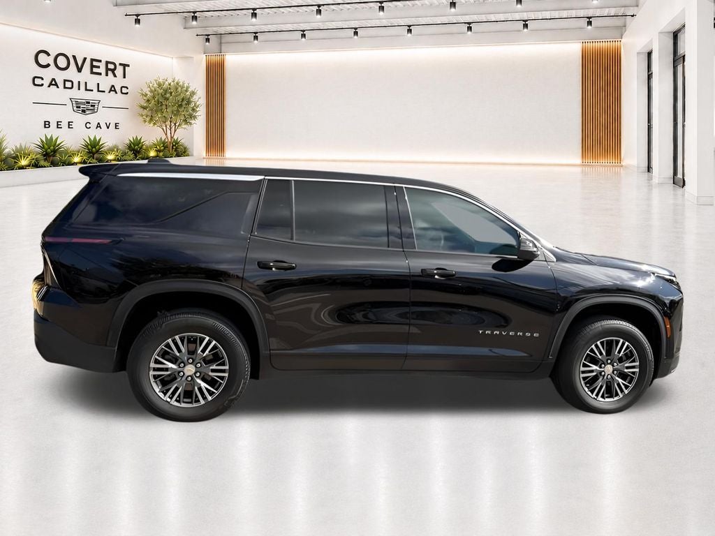 2024 Chevrolet Traverse LS