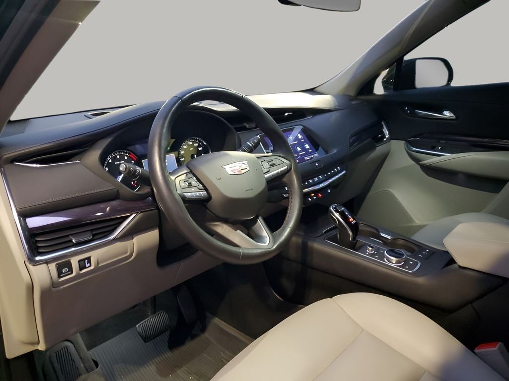 2021 Cadillac XT4 Luxury