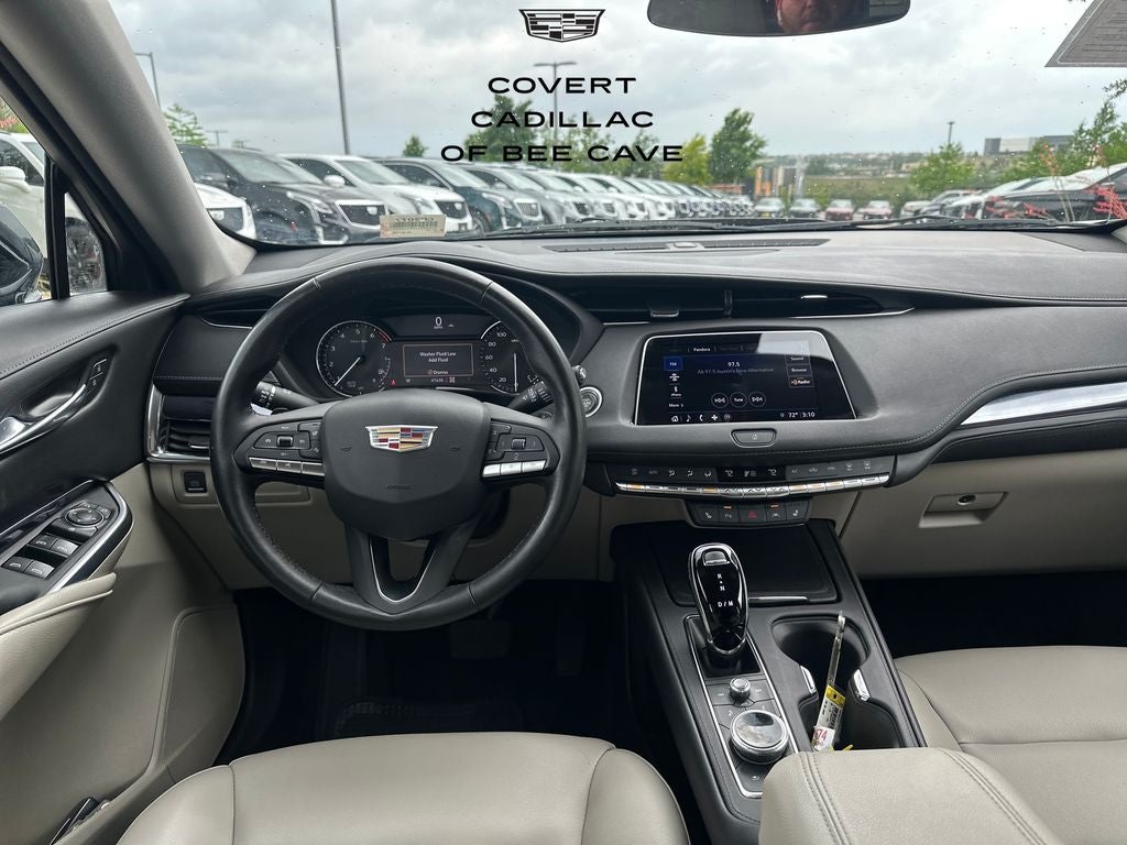 2023 Cadillac XT4 Luxury